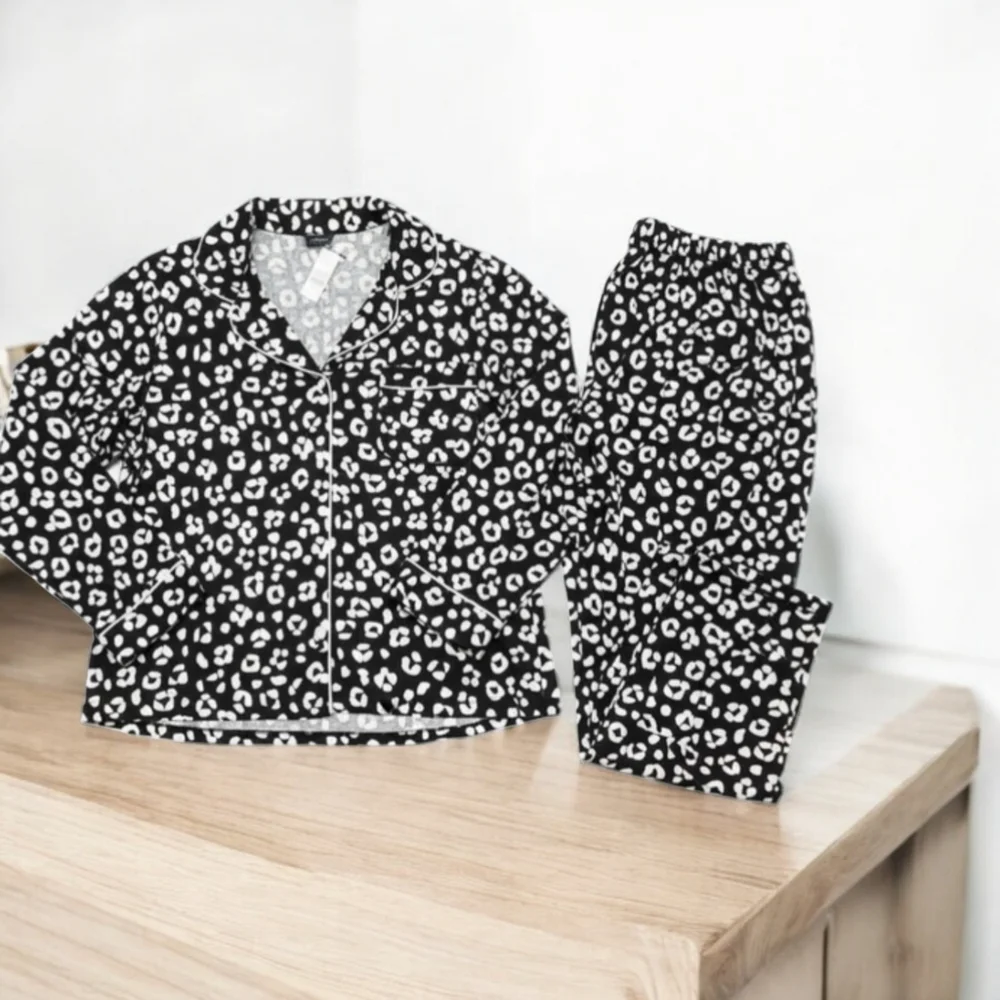 Kate Spade Long Sleeve Black/Pink Leopard Pajama Set, NWT - Picture 5 of 5